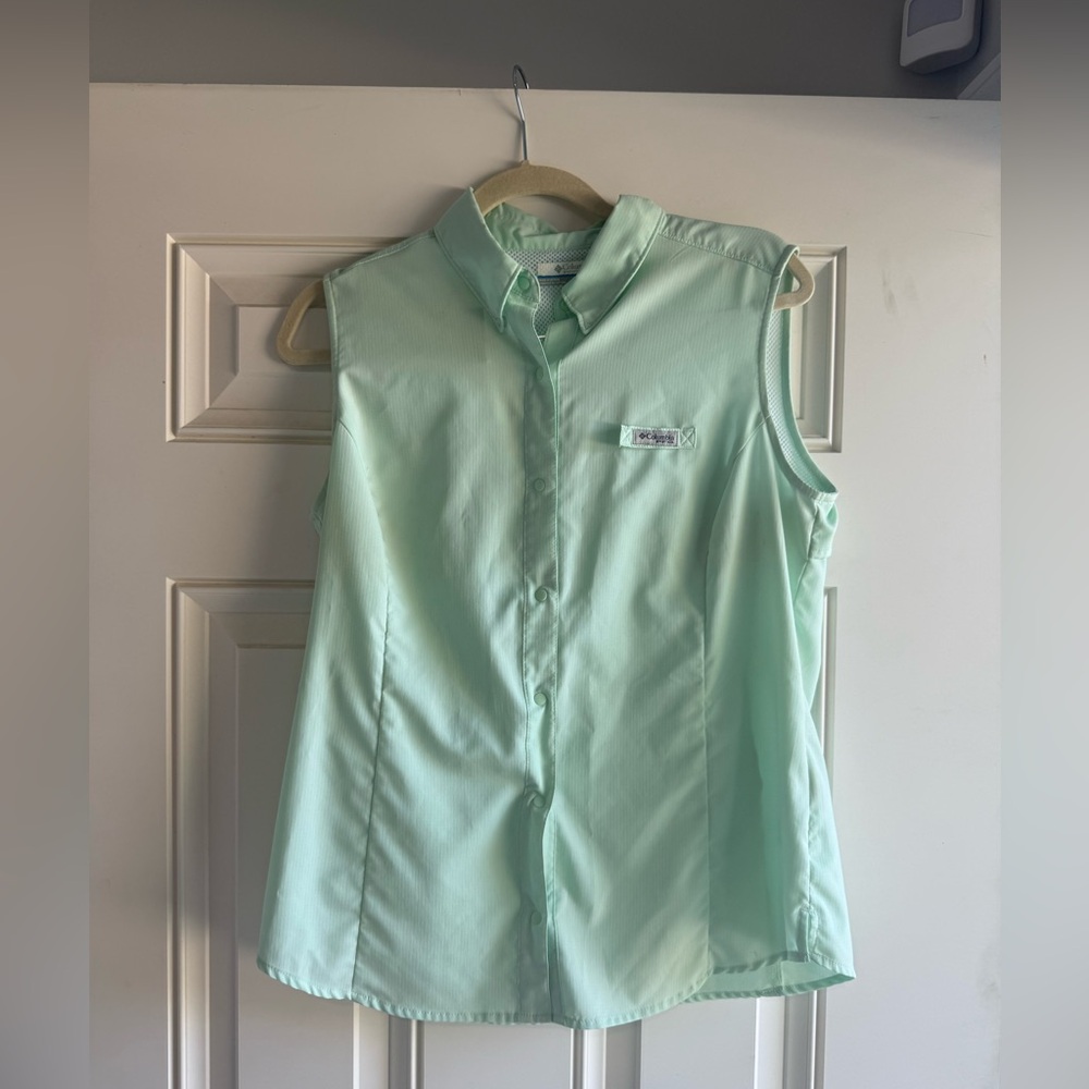 Columbia Light Green Activewear Shirt